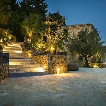 Ionian Sun 3* Lourdata (Kefalonia)